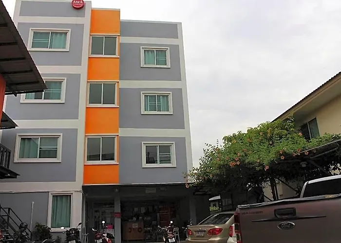 Awa Don Muang ホテル