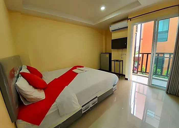 Awa Don Muang Hotel